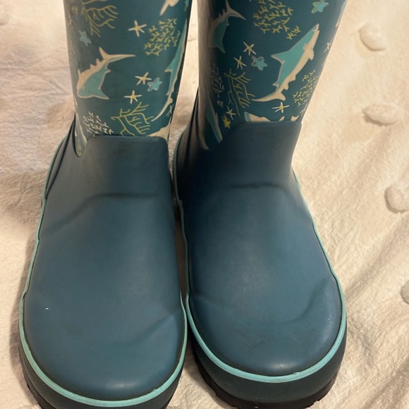 Bogs Toddler Rain Boots | Teal Shark Adventure Boots | Toddler 10 Tall Rain Boot - Picture 10 of 11